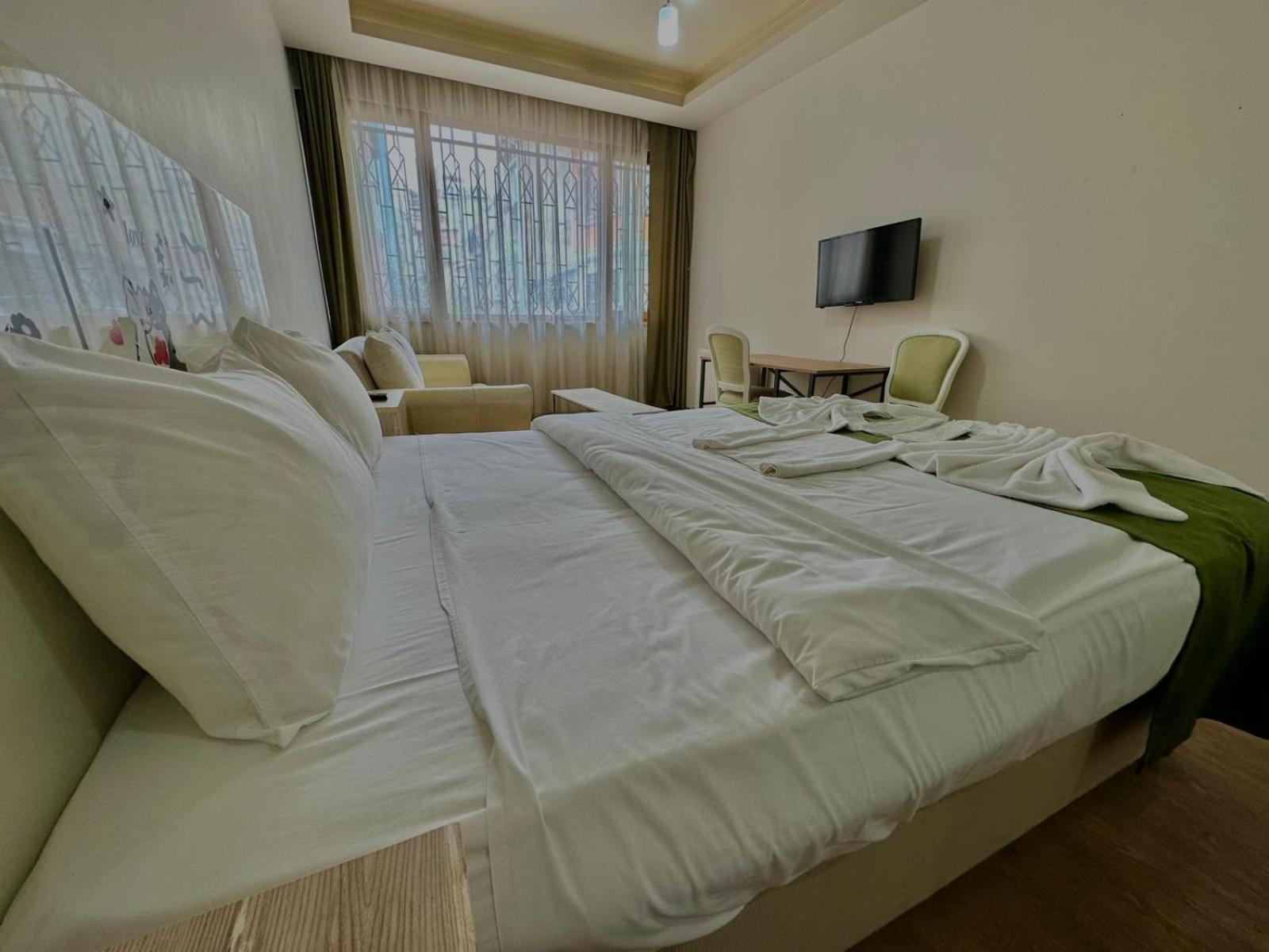 Taksim Daylif Hotel Istanboel Buitenkant foto